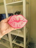 Give me a Kiss💗